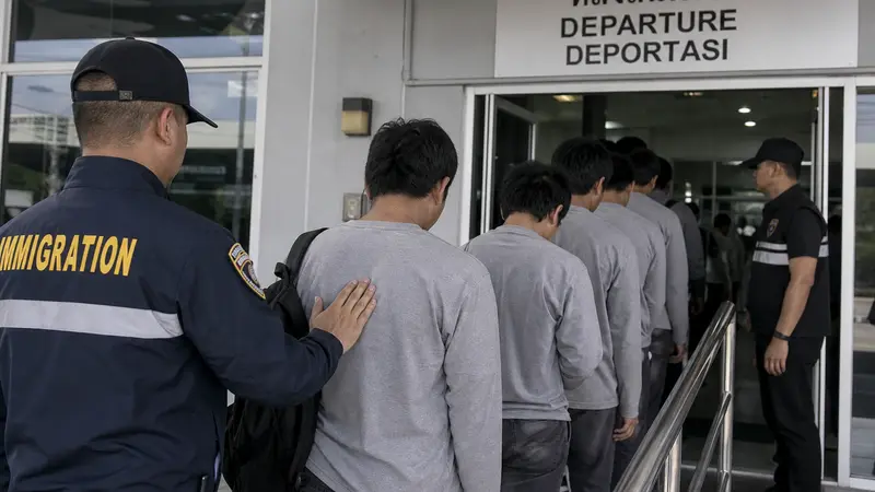 Laos Keluarkan 41 Warga Thailand Setelah Serangan Terhadap Jaringan Ilegal